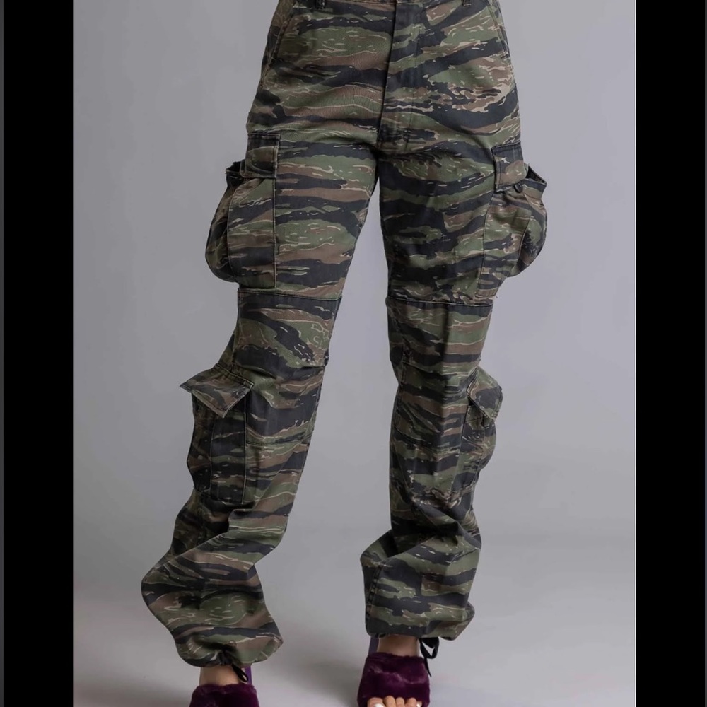 Tiger Print Cargo Pant
